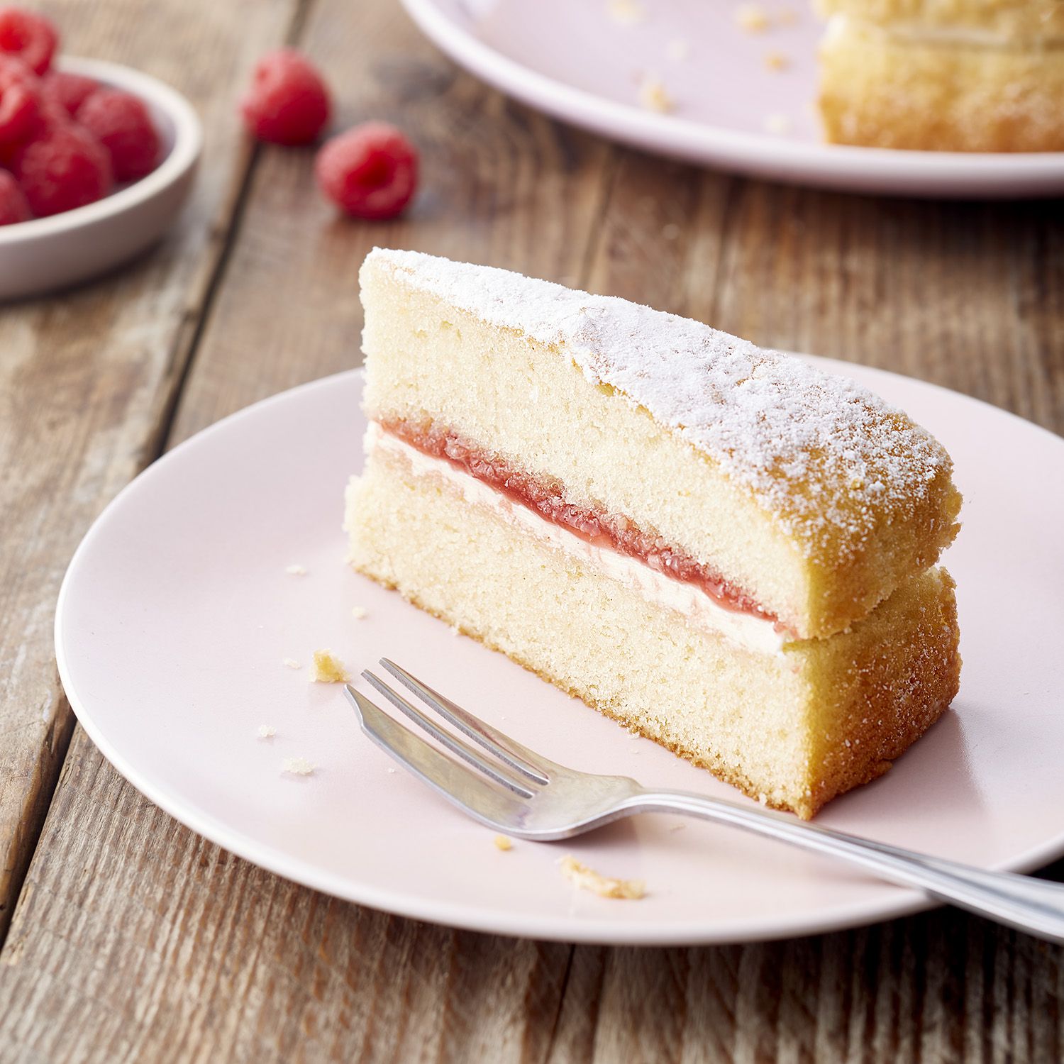 Chefs’ Selections Raspberry Victoria Sponge (1x16pptn)