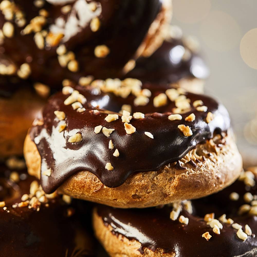 Chefs’ Selections Chocolate & Hazelnut Chouxnut (1 x 12)